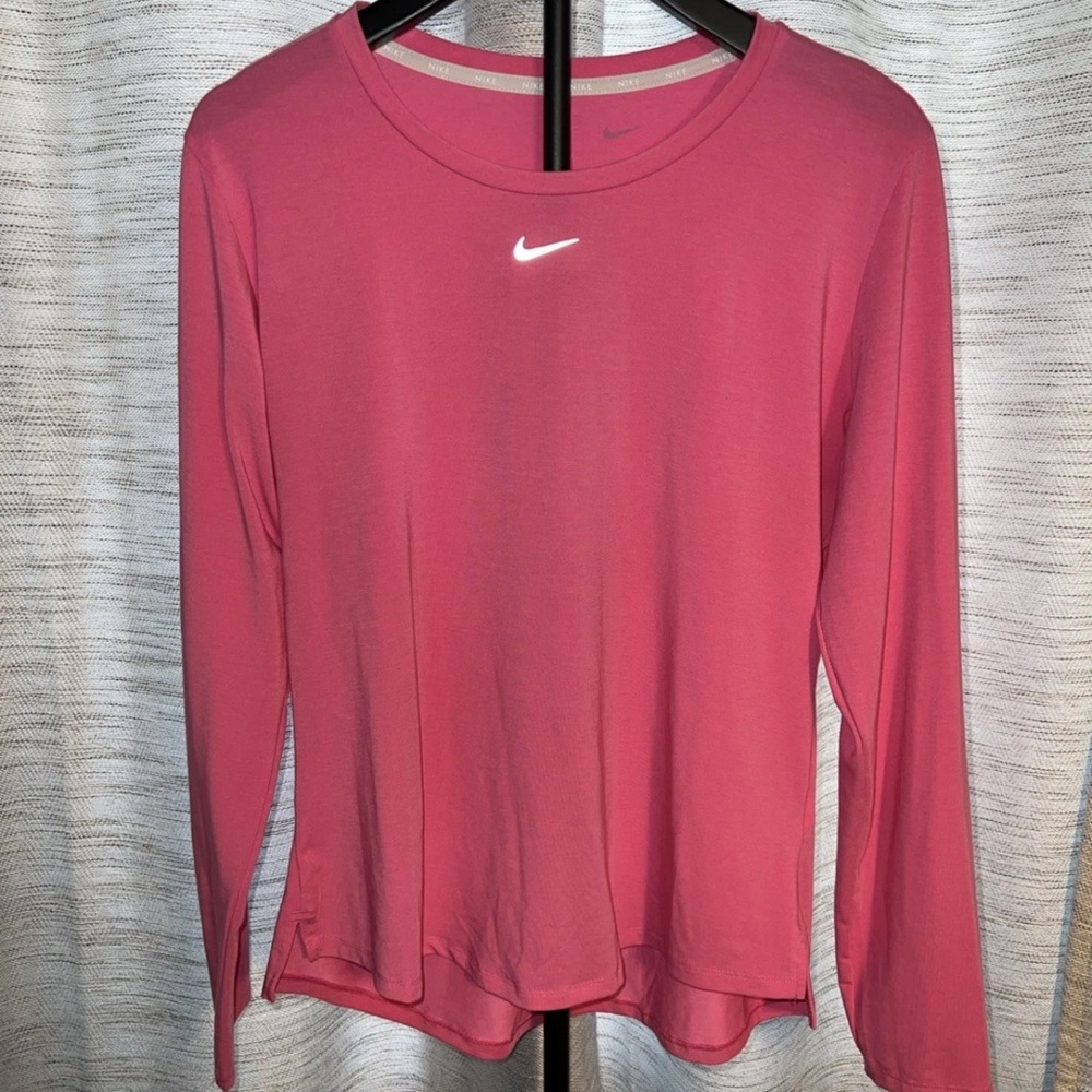 Nike Women's Pink Long Sleeve Dri-Fit Tee T-shirt Large